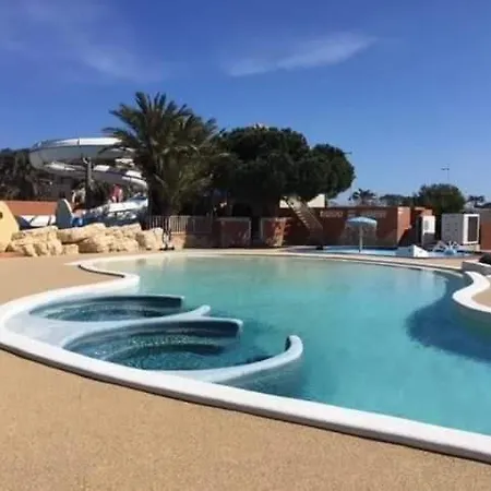 Muriel Le Mar Estang Camping