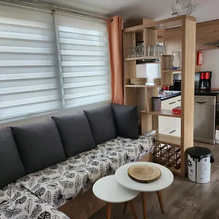 Muriel Le Mar Estang Camping *