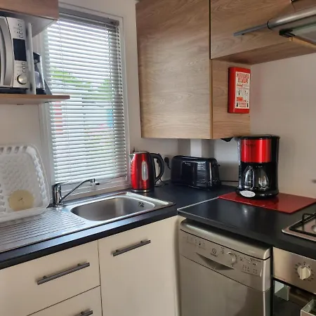 Muriel Le Mar Estang Camping *