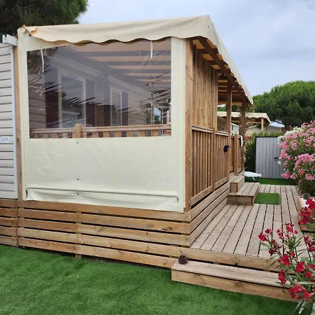 Muriel Le Mar Estang *