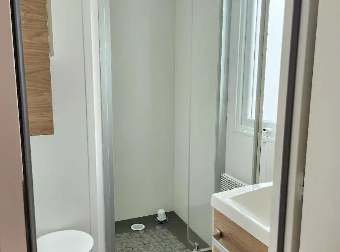 Muriel Le Mar Estang *