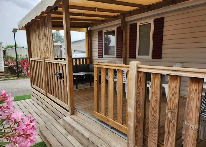 Muriel Le Mar Estang 营地